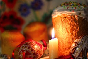 Free picture (Candle eggs and Easter) from https://torange.biz/candle-eggs-easter-30087